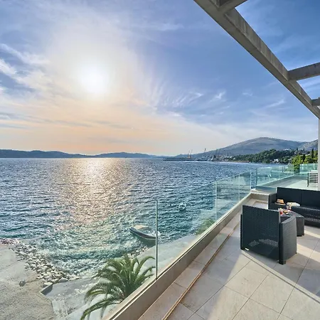 Livingstone Beach House Trogir Exterior photo