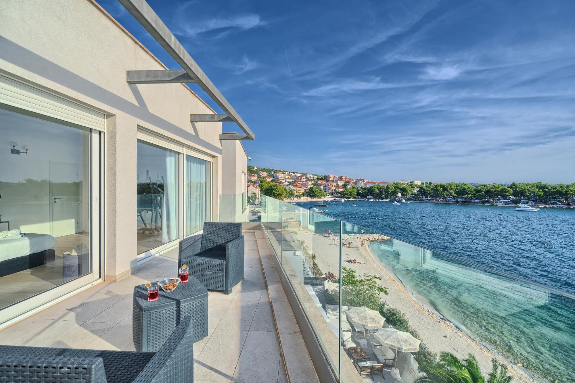 Livingstone House *