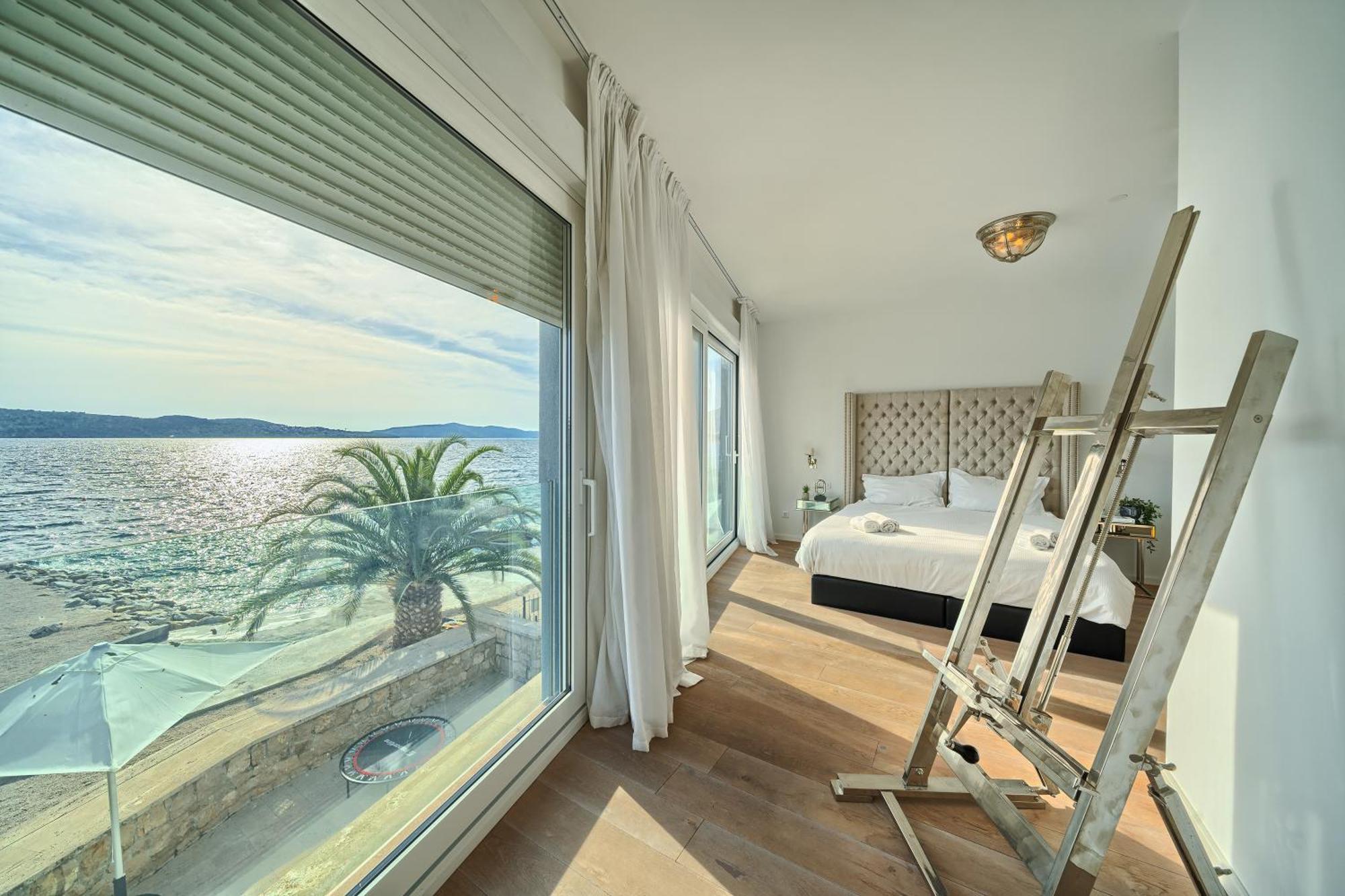 Livingstone House *